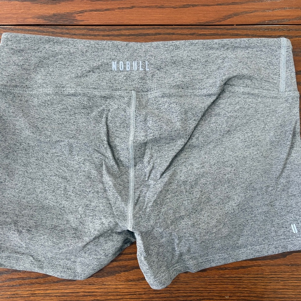 NOBULL Charcoal midrise short, medium